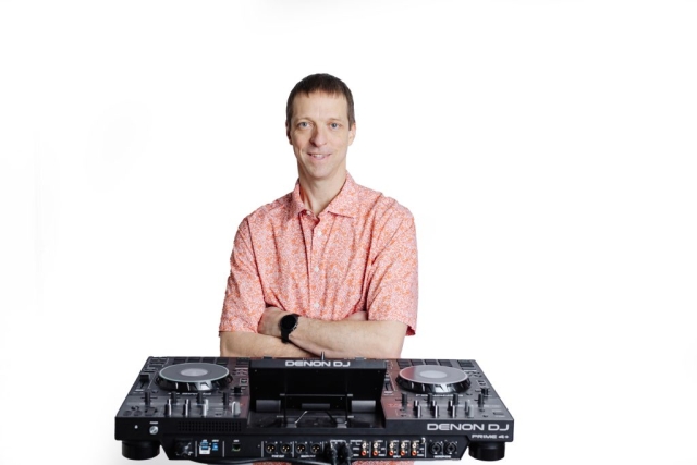 Chase March DJ Chase March - arms folded