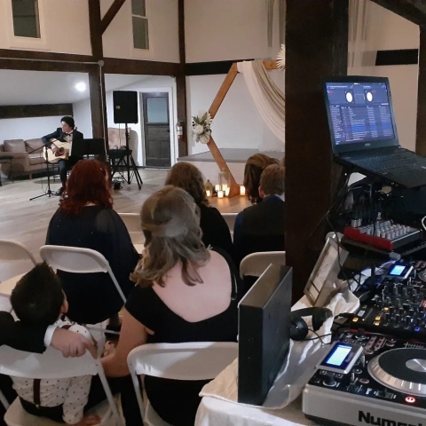 The Loft – DJ Chase March + Live Musician