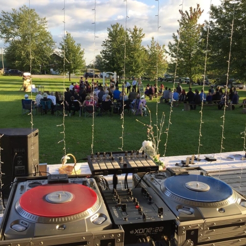 Wedding DJ – Chase March